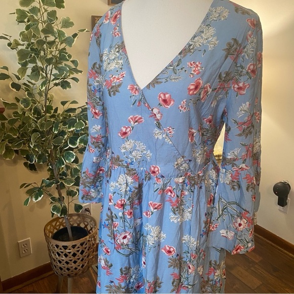 Kori America • Boutique Blue Floral Bell Sleeve Boho Prairie Dress • Size M NWT - Picture 2 of 9
